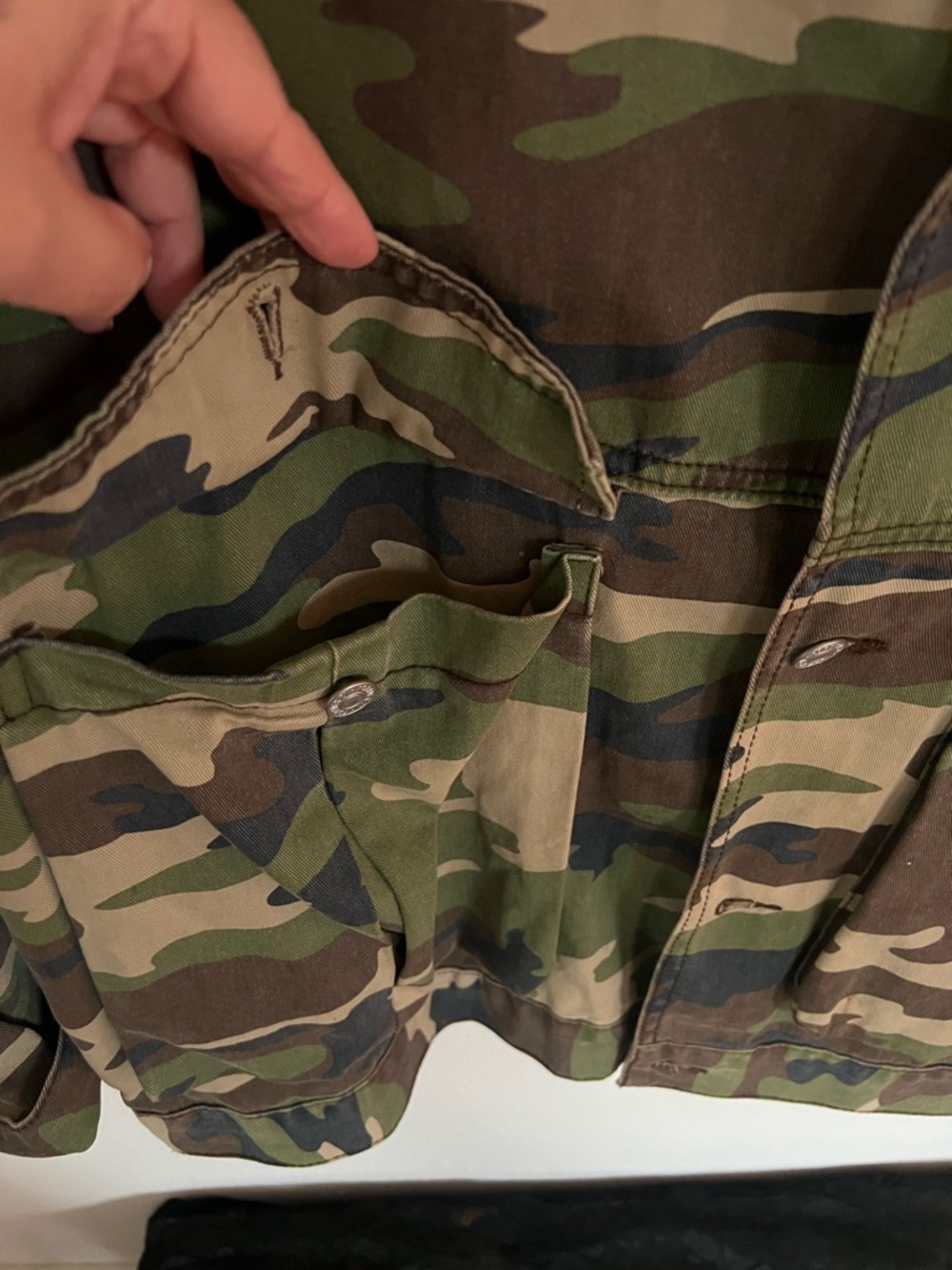 Forever 21 Camo Jacket w/ Bella Dona “Homegirl” Patch (Oversized Fit) - Picture 5 of 6